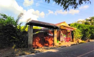 Venta - La Mesa, finca con Local Comercial sonre via San Joaquín