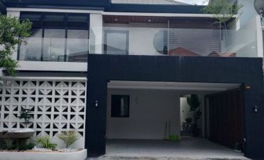 Brand New House and lot For sale 5 Bedroom and 2 Car garage 150 sqm in Greenwoods Pasig City PH2812
