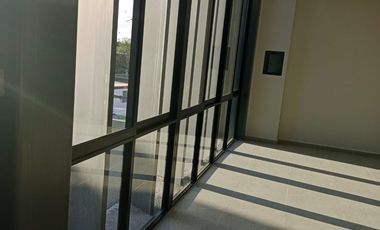 RENTA Oficinas Corporativas 500 m2.  $50,000. Hermanos Serdán a 1 costado de Galerías Serdán