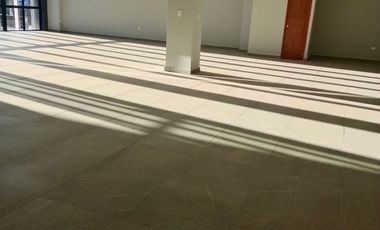 RENTA Oficinas Corporativas 500 m2.  $50,000. Hermanos Serdán a 1 costado de Galerías Serdán