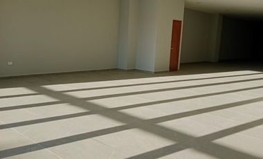 RENTA Oficinas Corporativas 500 m2.  $50,000. Hermanos Serdán a 1 costado de Galerías Serdán