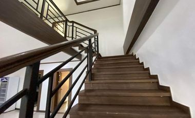 8 Bedroom House and Lot with Pool For RENT in Friendship Angeles City Pampanga