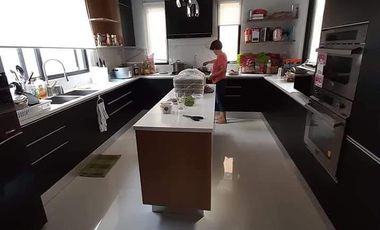 SPACIOUS 5BR HOUSE FOR SALE - Alabang Hills, Muntinlupa City