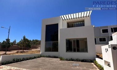 Casa nueva en Venta 3 recamaras, Fracc. Privado Altozano Morelia C123