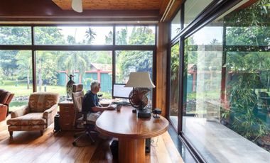 Dauin Villa by the Sea