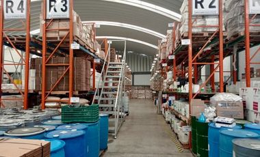 Bodega en venta en Toluca Santa Maria Totoltepec salida rápida a CDMX