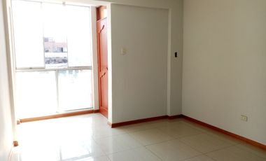 VENTA DE MODERNO DEPARTAMENTO CON VISTA A PARQUE - SAN JUAN DE MIRAFLORES