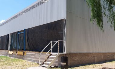 Bodega en Renta en Cuarta Brigada, salida a Salamanca.