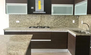 Venta de departamento en Loma Antigua Bosque Esmeralda