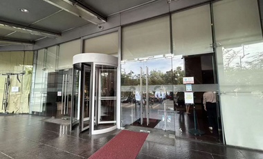 Office Unit for Sale in Pearl of the Orient Tower, Roxas Blvd, Ermita Manila across US Embassy