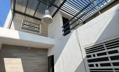 SE VENDE BONITA CASA EN EL FRACCIONAMIENTO ATENAS