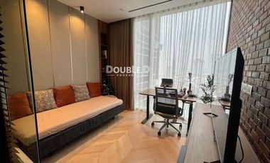 Four Seasons Private Residences 2 bedrooms for rent 250k