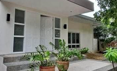 5BR House for Rent at Makati City