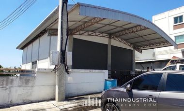 Factory or Warehouse 320 sqm for RENT at Khlong Phra Udom, Lat Lum Kaeo, Pathum Thani/ 泰国仓库/工厂，出租/出售 (Property ID: AT1031R)
