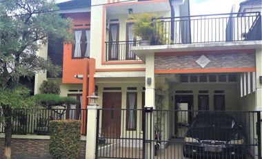 Rumah bagus rapih siap huni di Jombang Bintaro