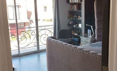 METEPEC, EDOMEX CASA EQUIPADA PARA EJECUTIVOS  DENTRO DE FRACCIONAMIENTO CON EXCELENTE UBICACION