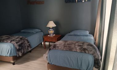 METEPEC, EDOMEX CASA EQUIPADA PARA EJECUTIVOS  DENTRO DE FRACCIONAMIENTO CON EXCELENTE UBICACION