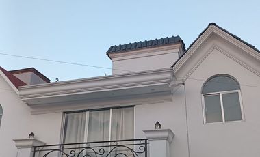 METEPEC, EDOMEX CASA EQUIPADA PARA EJECUTIVOS  DENTRO DE FRACCIONAMIENTO CON EXCELENTE UBICACION