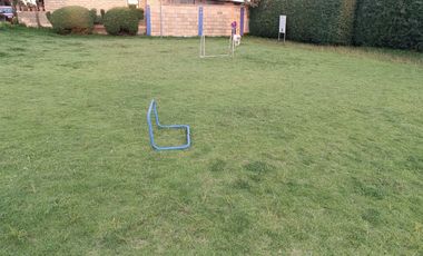 METEPEC, EDOMEX CASA EQUIPADA PARA EJECUTIVOS  DENTRO DE FRACCIONAMIENTO CON EXCELENTE UBICACION