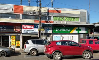 Arrendamos local comercial en calle Miraflores