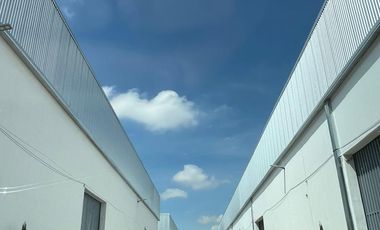 Se renta nave industrial en zona Finsa