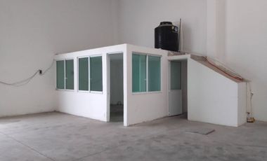 Se renta nave industrial en zona Finsa