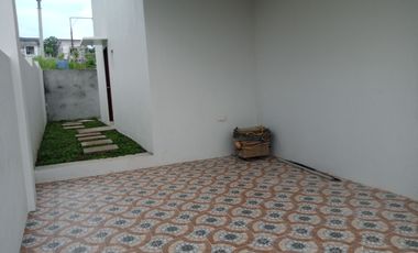 Grab This! Ready for Occupancy House and Lot - 3minutes away from Tanauan Exit!