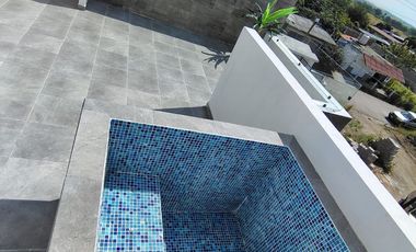 CASA EN VENTA CON ROOG GARDEN Y ALBERCA EN YECAPIXTLA