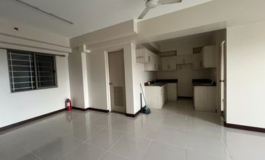 3 Bedroom w/ Parking For Rent in Pasay City Fairway Terraces near Newport NAIA Terminal 3 PHILSCA McKinley