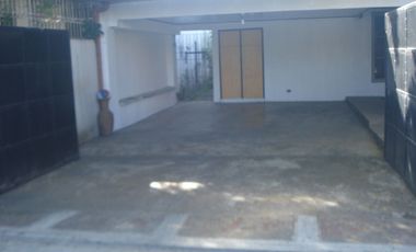 Best Buy House and Lot For Sale in Tandang Sora Quezon City with 4 Bedrooms and 4 Car Garage PH2404