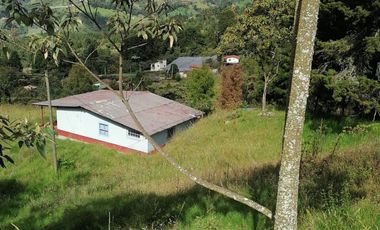 VENDO FINCA DE TRABAJO EN SAN CRISTÓBAL MEDELLÍN ANTIOQUIA COLOMBIA.