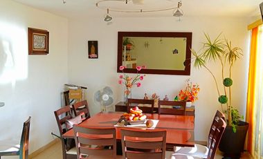 JURIQUILLA, CASA EN CONDOMINIO CON LA MEJOR UBICACIÓN.  3 RECÁMARAS, ESTUDIO, 2.5 BAÑOS, JARDÍN, 2/3 AUTOS, BODEGA.