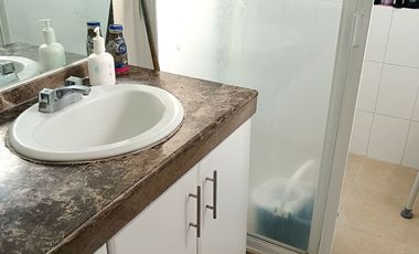JURIQUILLA, CASA EN CONDOMINIO CON LA MEJOR UBICACIÓN.  3 RECÁMARAS, ESTUDIO, 2.5 BAÑOS, JARDÍN, 2/3 AUTOS, BODEGA.