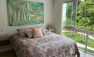 Apartamento para el Arriendo en Pinares