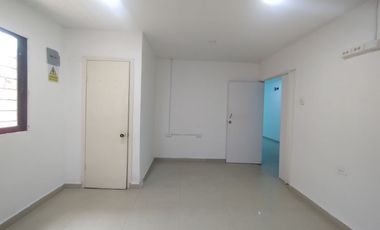 Oficina en arriendo en Granadillo.