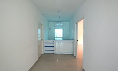 Oficina en arriendo en Granadillo.