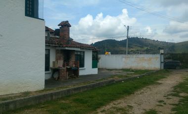 VENTA O PERMUTA  CASA EN SESQUILE