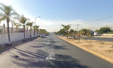 ¡¡¡REMATE!!! ¡¡HERMOSA Y AMPLIA CASA EN UNA DE LAS MEJORES ZONAS DE LA CIUDAD DE JALISCO!!