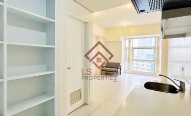 For Sale : Unfurnished Studio Unit at Twin Oaks Place, Mandaluyong City