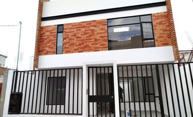 SE VENDE EN PREVENTA CASAS A ESTRENAR DE 3 HABITACIONES, SUR DE LOJA, CREDITO VIP, PRECIO DE OPORTUNIDAD