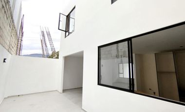 SE VENDE EN PREVENTA CASAS A ESTRENAR DE 3 HABITACIONES, SUR DE LOJA, CREDITO VIP, PRECIO DE OPORTUNIDAD