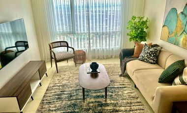 Best Value! Penthouse corner unit, fully-furnished, move-in ready with a fantastic view of Laguna Lake