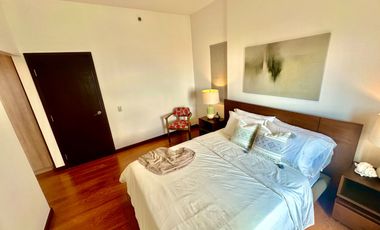 Best Value! Penthouse corner unit, fully-furnished, move-in ready with a fantastic view of Laguna Lake