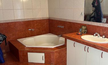 VENDO LINDA CASA EN SAN MIGUEL