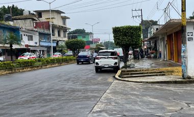 RENTO EN CATEMACO, VERACRUZ TERRENO COMERCIAL DE 600 M2 EN AVENIDA PRINCIPAL EN ESQUINA