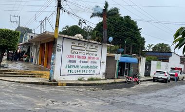 RENTO EN CATEMACO, VERACRUZ TERRENO COMERCIAL DE 600 M2 EN AVENIDA PRINCIPAL EN ESQUINA