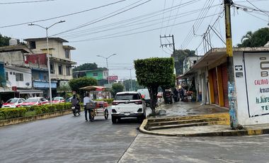 RENTO EN CATEMACO, VERACRUZ TERRENO COMERCIAL DE 600 M2 EN AVENIDA PRINCIPAL EN ESQUINA
