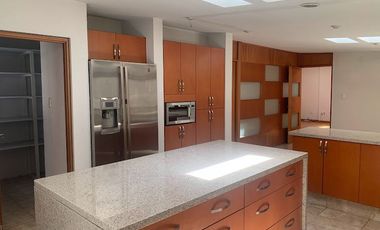 Casa en venta, Fraccionamiento Bosques de Cuauhyocan, a 5 Minutos de Harás.