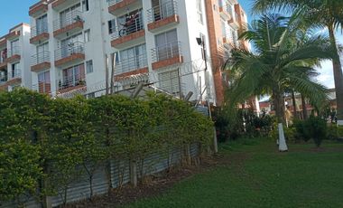 VENDO APARTAMENTO CON PARQUEADERO Y DEPOSITO