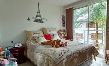 VENDO APARTAMENTO CON PARQUEADERO Y DEPOSITO